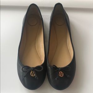 Tory Burch Black Leather ballerina flats Size 9